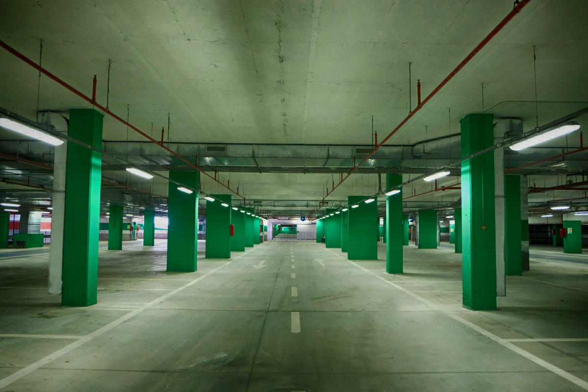 home-park-51-parco-leonardo-parking
